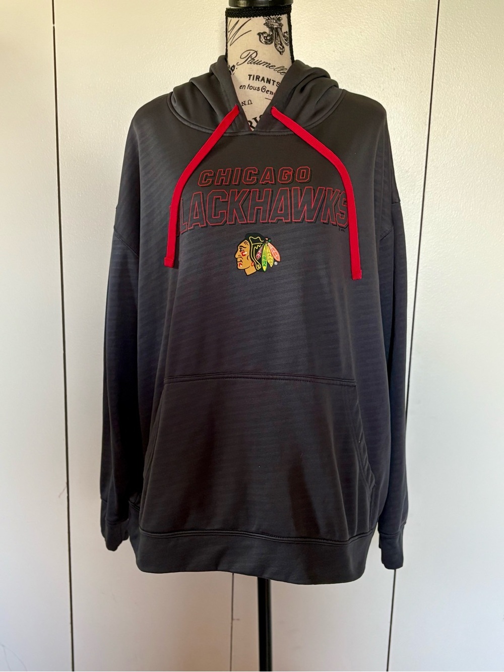 Chicago Blackhawks Men's Hooded Pullover Sweatshirt - Black with Red Accents